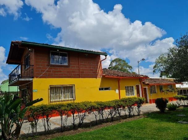 Finca Hotel La Ponderosa Рионегро Экстерьер фото